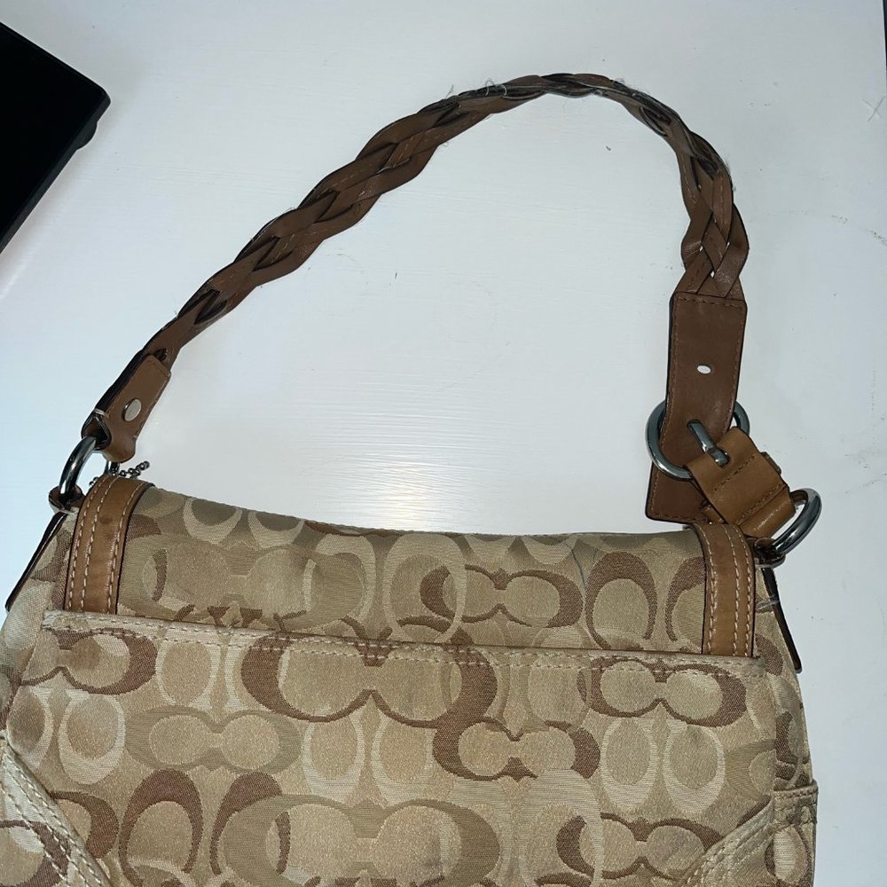 Coach Beige and Tan Signature Shoulder Bag - Picture 4 of 5